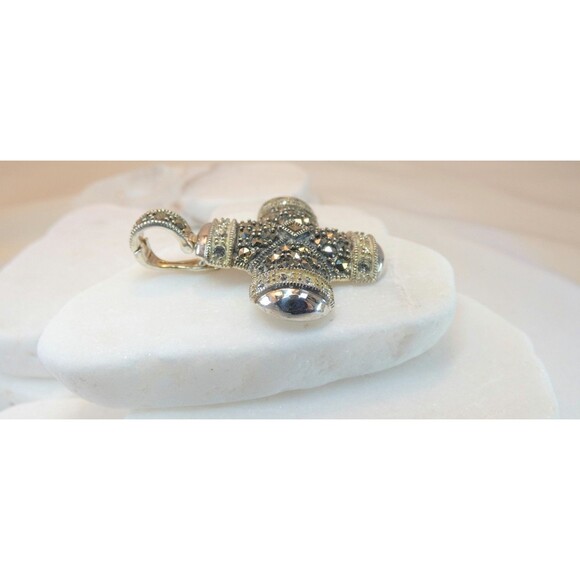 VTG Sterling Silver Real Marcasite Cross Oxidized Pendant Lock Bail - Picture 3 of 9